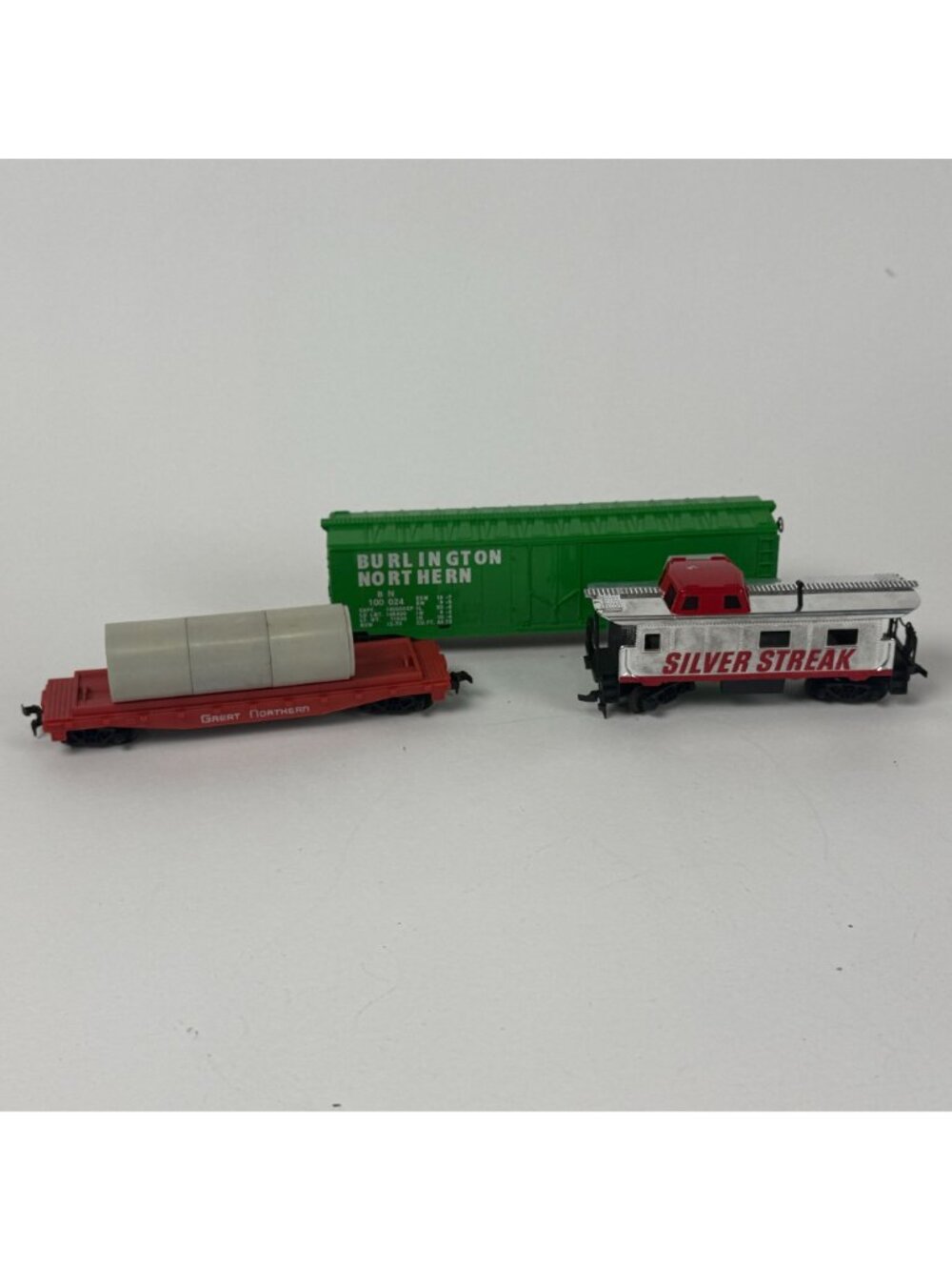 Tyco 3 HO Train Rolling Stock Burlington Northern Silver Streak Great Northern